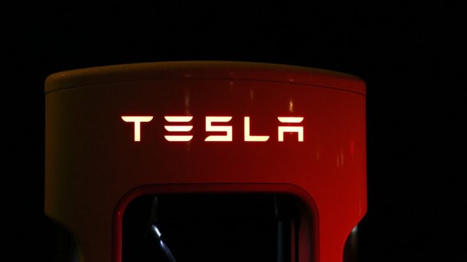 tesla-1724773_1280